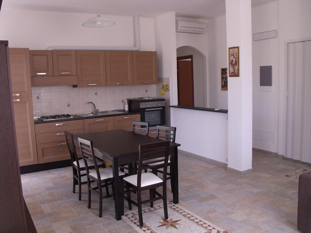 גרלנדה Agriturismo Gli Ulivi חדר תמונה